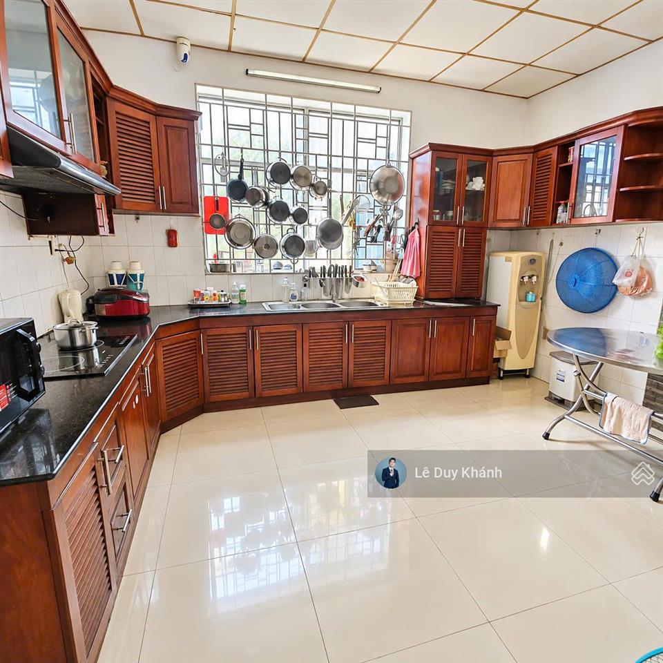 Hàng hiếm gấp định cư "44 tỷ giảm về 36 tỷ"  bán nhà mặt tiền 260m2 (10m x 23m) xô viết nghệ tĩnh