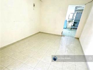 Siêu hiếm bán nhà 2 tầng, 38.4m2  mặt tiền kinh doanh bùi đình túy  đường rộng 20m có lề