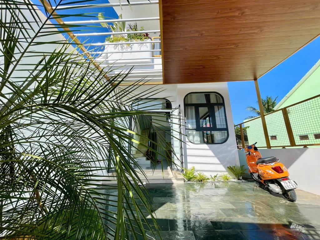 Bán Nhà Mới Tinh Có Sân Ô Tô Khu Bắc Nha Trang - Đường 6m (QH 10m) - Diện Tích 104m2 -