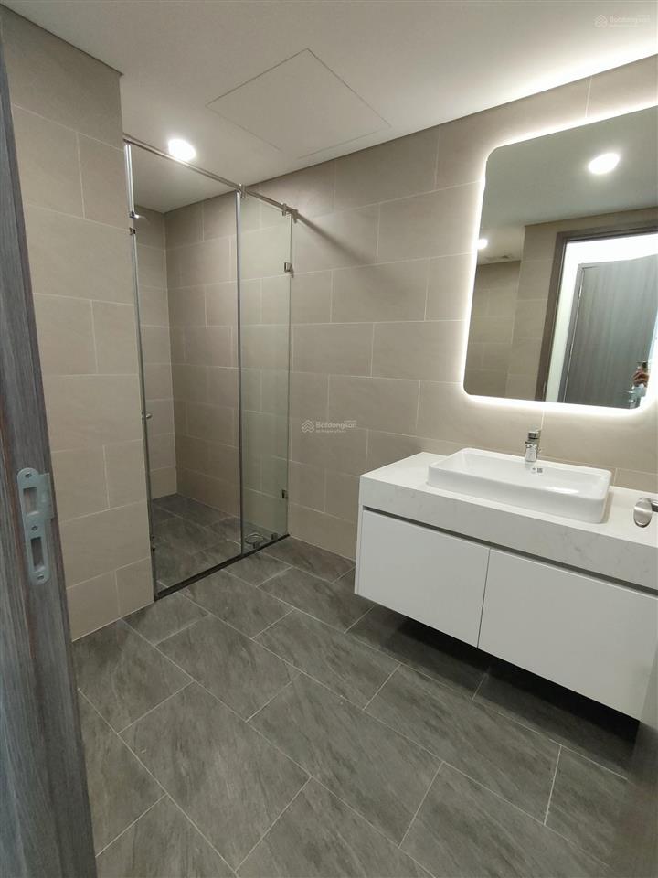Cần cho thuê căn 3pn view hồ tây siêu đẹp, ảnh chuẩn căn hộ 100% tòa cao cấp n01t7 han jardin. 17tr