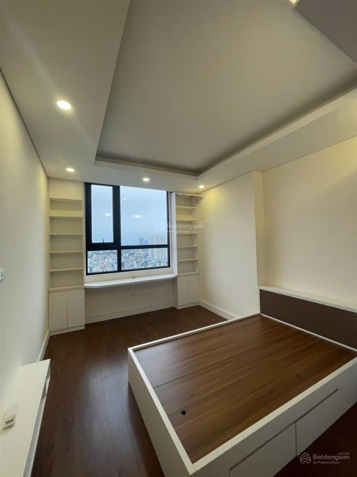 Cho thuê căn 4pn view công viên, tòa n01t1 ngoại giao đoàn, diện tích 133m, 4pn, 3wc. giá 18 triệu.