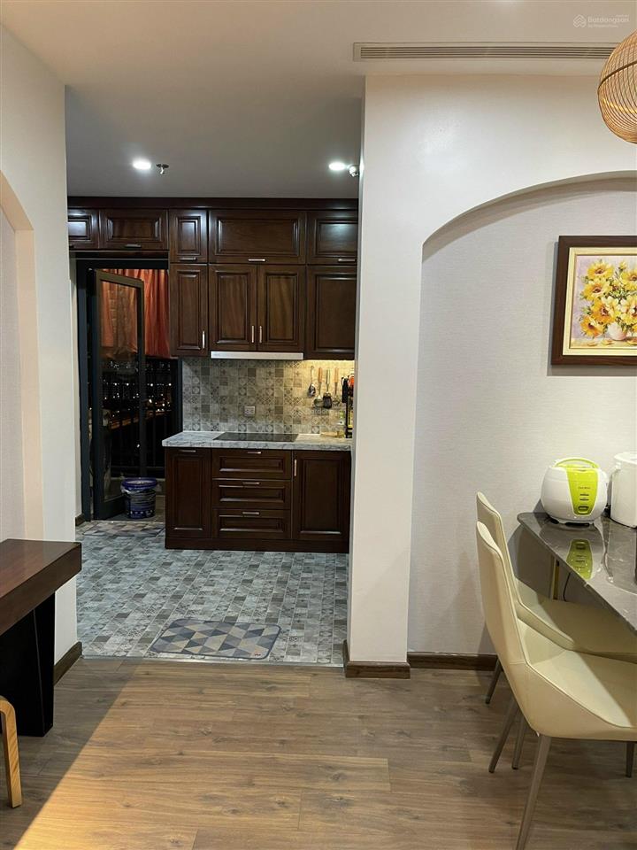 Chính chủ cần cho thuê căn góc 3pn, 2wc, 122m, toà cao cấp n01t4, full đồ đẹp, giá 16tr, 0393 755 ***