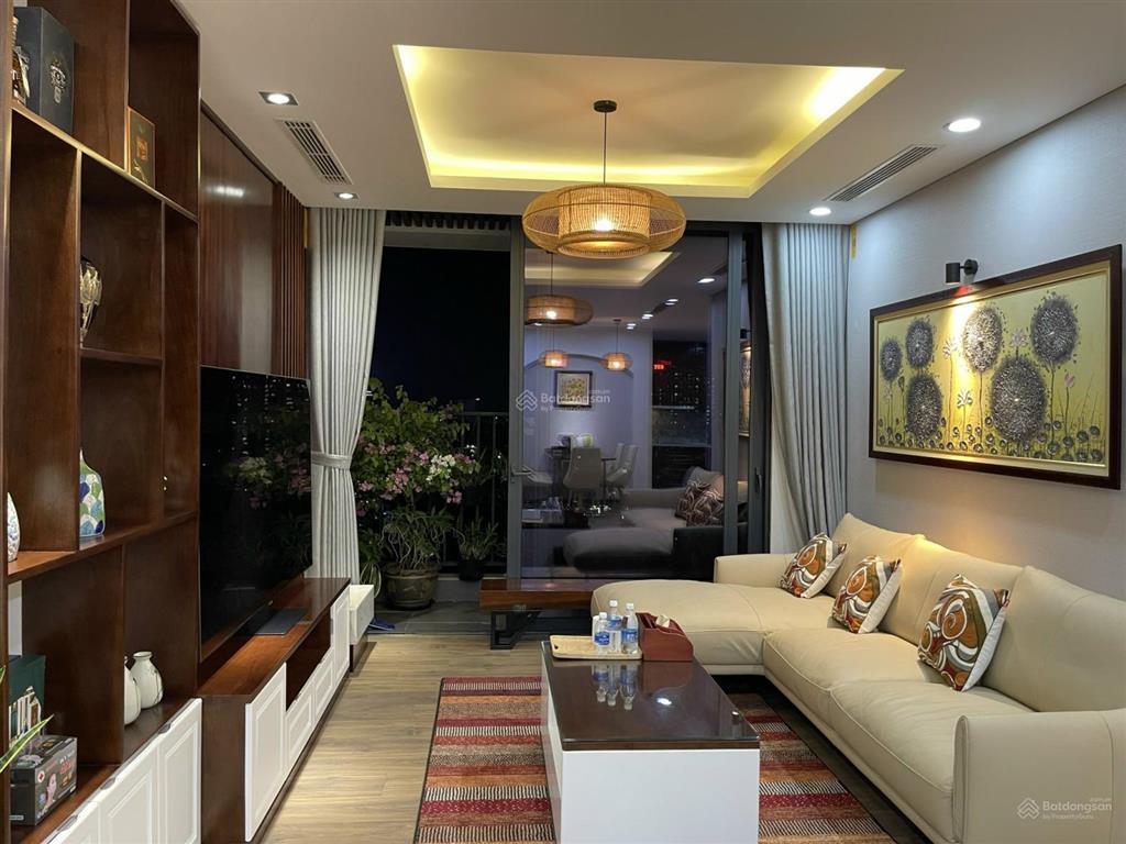 Chính chủ cần cho thuê căn góc 3pn, 2wc, 122m, toà cao cấp n01t4, full đồ đẹp, giá 16tr, 0393 755 ***