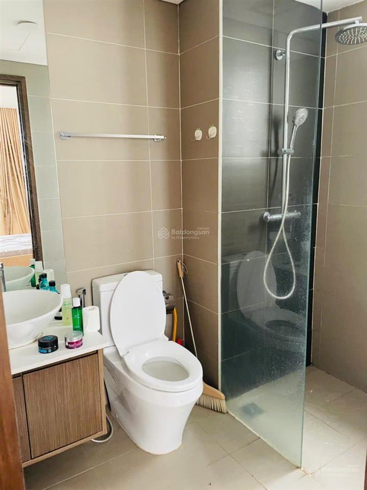 Chính chủ cần cho thuê căn góc 3pn, 2wc, 122m2, tòa víp n03t2, full đồ đẹp, giá 17 tr, 0393 755 ***