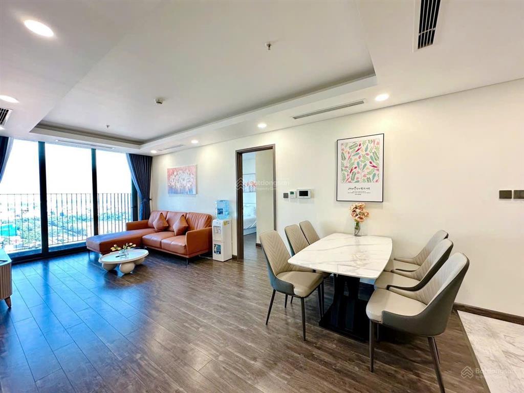 Chính chủ cho thuê căn hoa hậu 4pn 3wc 145m2, full nội thất, view hồ tây, toà n01t7 ngoại giao đoàn