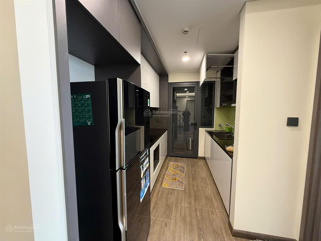 Cần cho thuê căn hoa hậu 3pn, 2wc, 105m, view hồ tây, toà n01t7 ngoại giao đoàn, giá 17 triệu.