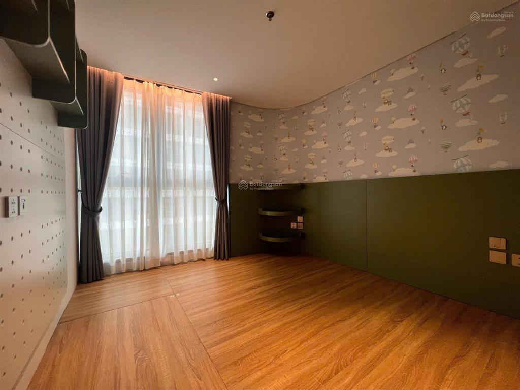 Cho thuê căn góc hoa hậu, 4pn, 3wc, 143m, toà cao cấp n01t6, giá rẻ, full đồ nội thất, 0393 755 ***