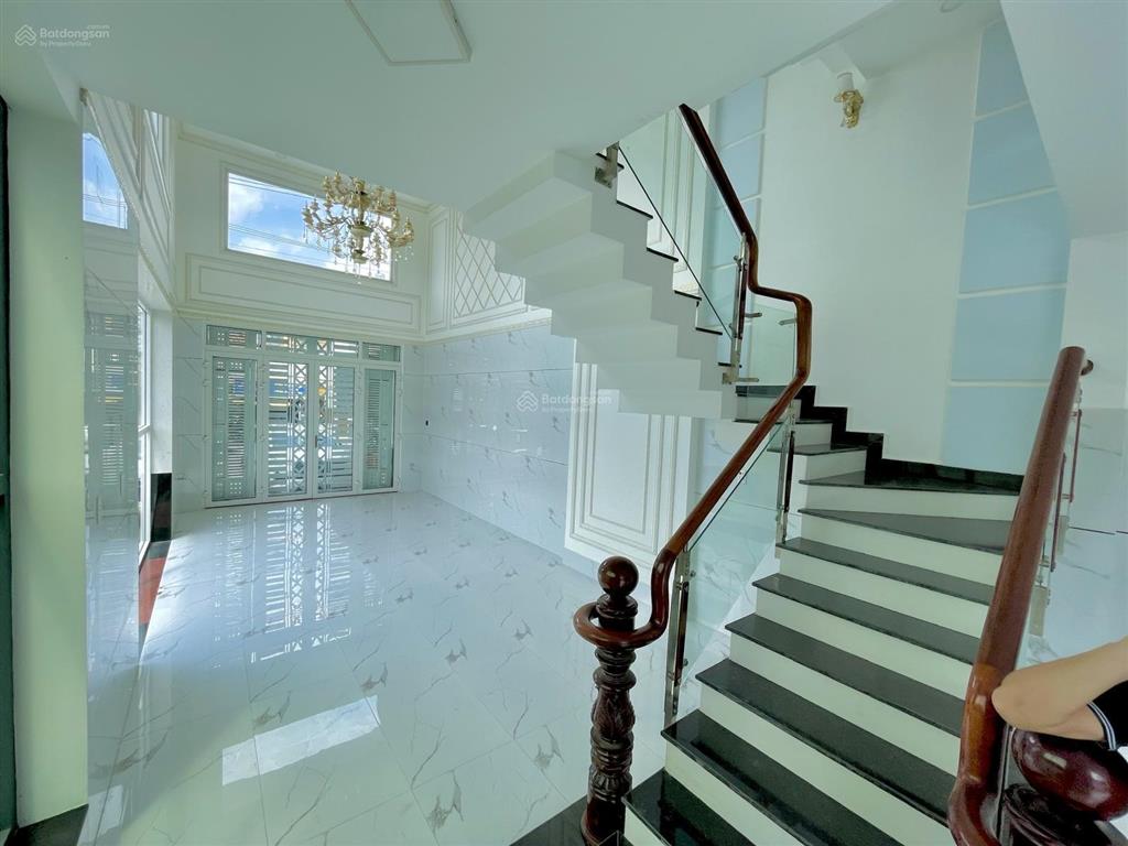 Nhà khu biệt lập  view công viên  dòng tiền gần 30tr/tháng tự vận hành