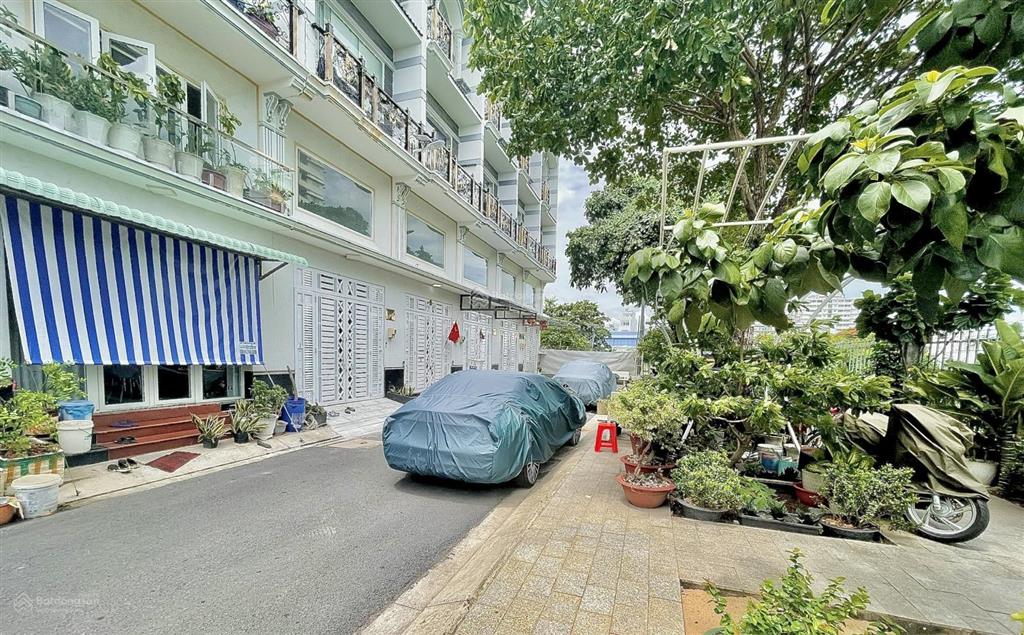 Nhà khu biệt lập  view công viên  dòng tiền gần 30tr/tháng tự vận hành