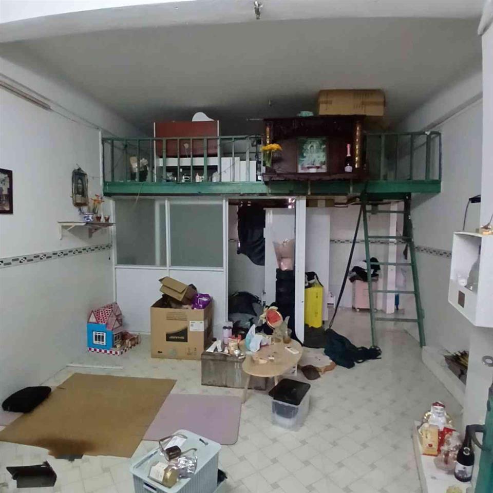 L2389*  Trốn sếp đi xem vì căn hộ Quận 6 này quá rẻ! 🤫