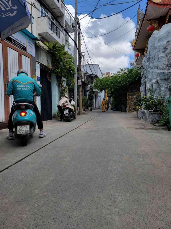 [L2688*] Đất vuông A4 sát Chợ Cầu Nguyễn Văn Quá - Chỉ 8.x tỷ!