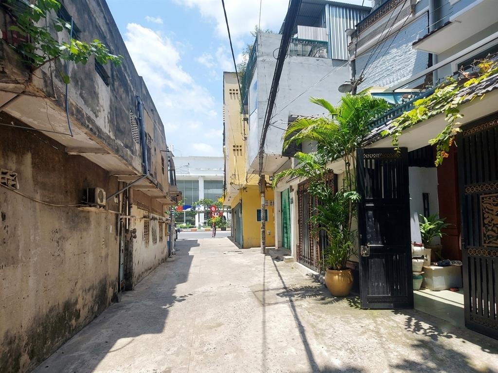 [L2817*] Nhà Hẻm Ôtô sát BV175 Nguyễn Kiệm, giá 12.x tỷ