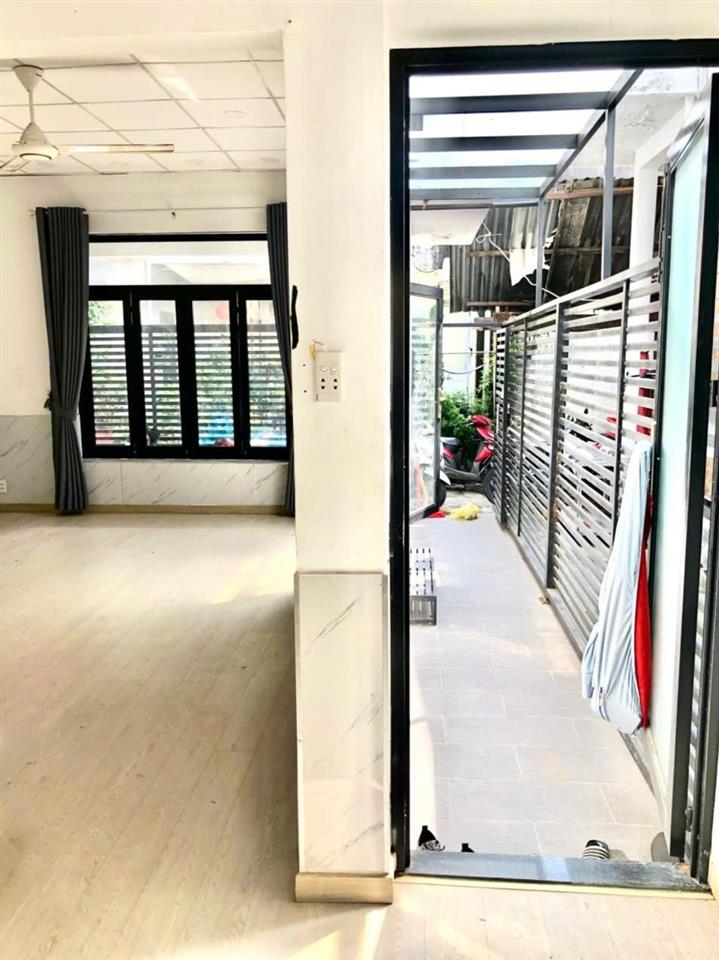 [L2841*] Nhà C4 Nở hậu gần LOTTE Mart Gò Vấp, giá 5.x tỷ