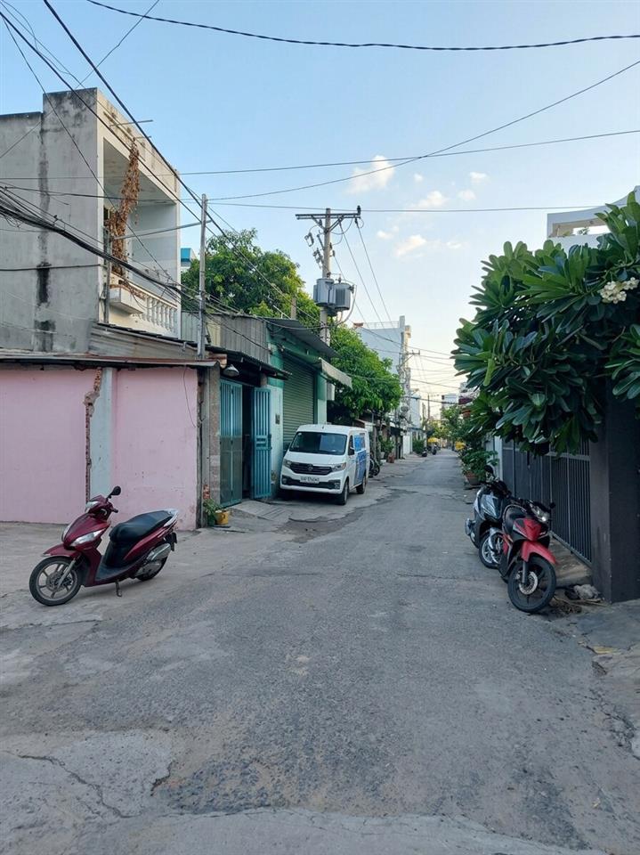 [L3031*] Đất Phan Huy Ích, gần sân Golf Tân Sơn Nhất, giá 8.x tỷ