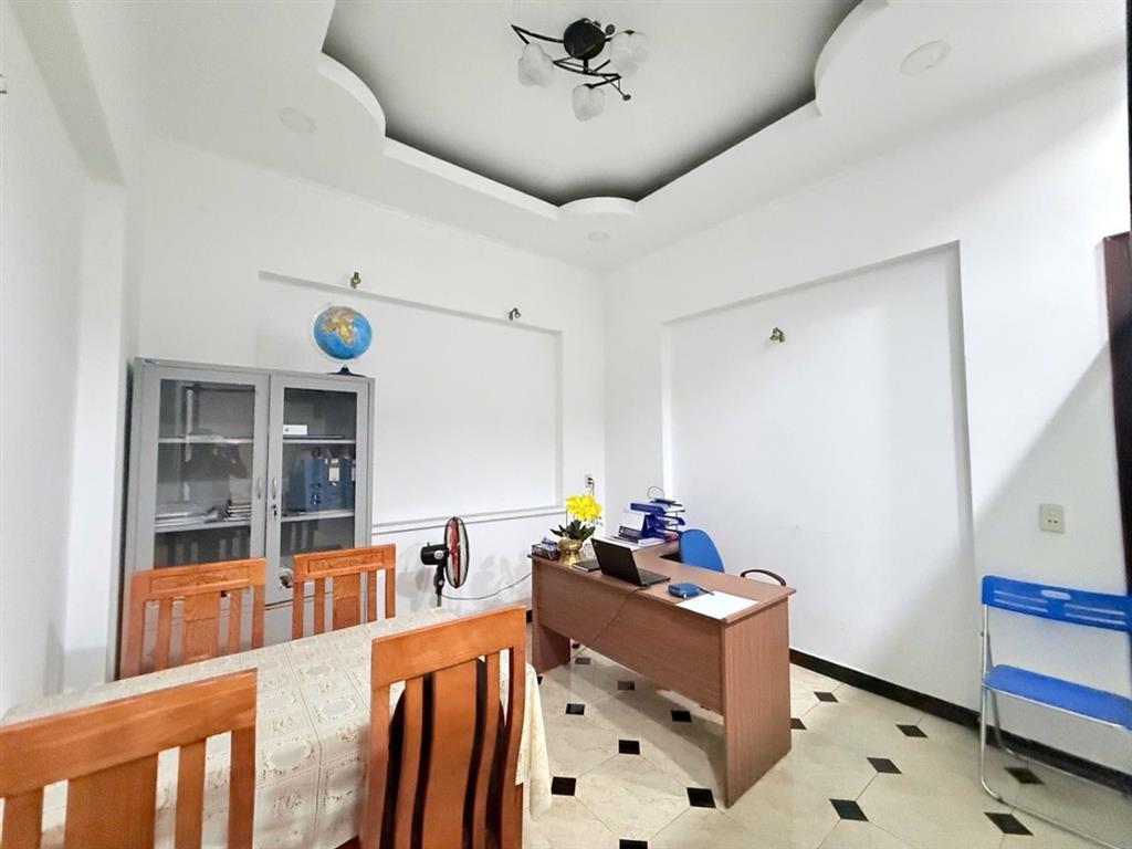 [L3054*] Villa Mặt tiền Đường  6 Hiệp Bình Chánh V.Trí Kế Gigamall Giá 17.x Tỷ
