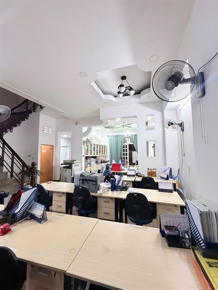 [L3054*] Villa Mặt tiền Đường  6 Hiệp Bình Chánh V.Trí Kế Gigamall Giá 17.x Tỷ