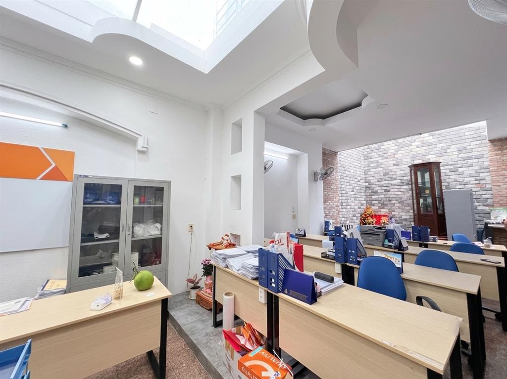 [L3054*] Villa Mặt tiền Đường  6 Hiệp Bình Chánh V.Trí Kế Gigamall Giá 17.x Tỷ