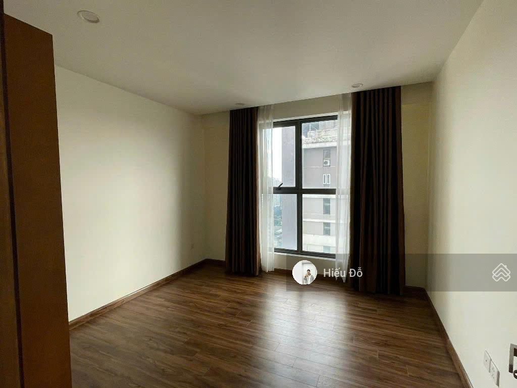 Cho thuê 34t hoàng đạo thuý 160m2 3 ngủ, đồ cơ bản  full đồ chỉ 15tr/tháng.  0963 699 ***