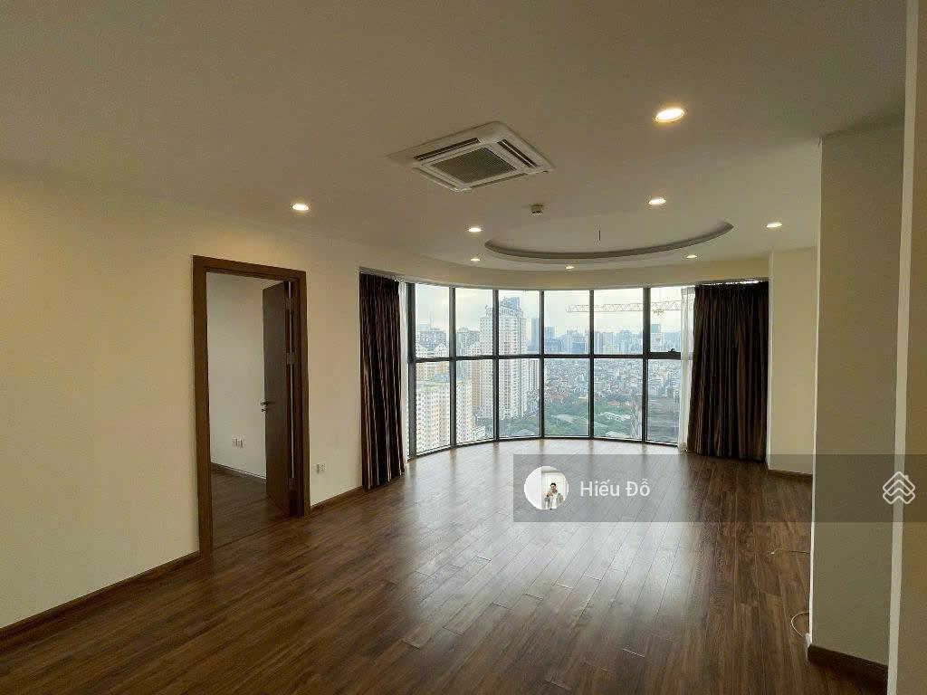 Cho thuê 34t hoàng đạo thuý 160m2 3 ngủ, đồ cơ bản  full đồ chỉ 15tr/tháng.  0963 699 ***