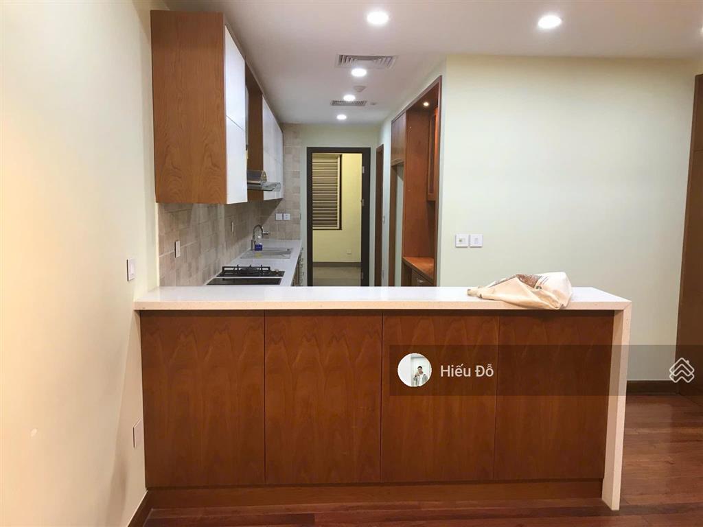 Cho thuê cc mandarin garden, chỉ 25 triệu, 172m2, 3pn, 2wc, đồ cơ bản siêu hot