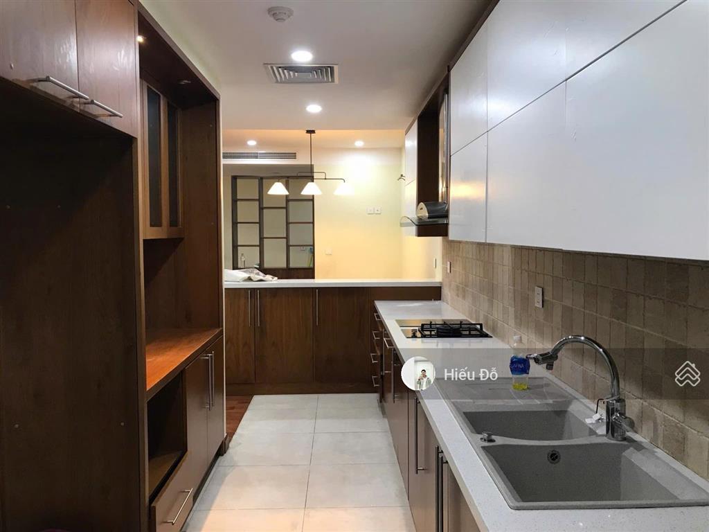 Cho thuê cc mandarin garden, chỉ 25 triệu, 172m2, 3pn, 2wc, đồ cơ bản siêu hot
