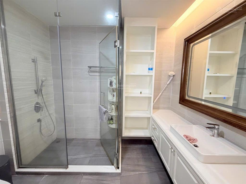 Gia đình cần tiền bán gấp nhà lavila kiến á nhà bè dt 5.5x17.6m (96.8m2) giá 11 tỷ đã bao gồm thuế