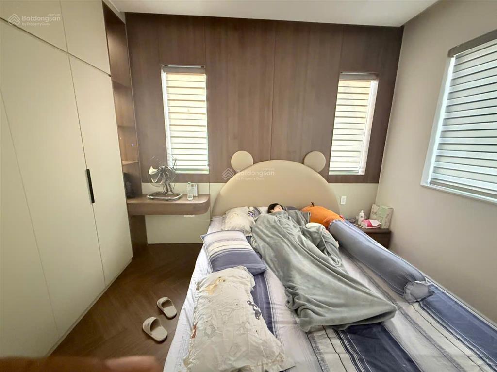 Cần bán gấp nhà kdc lavila kiến á nhà bè giá 11.2 tỷ dt 5.5x17.6m.  tôi 0933 906 ***
