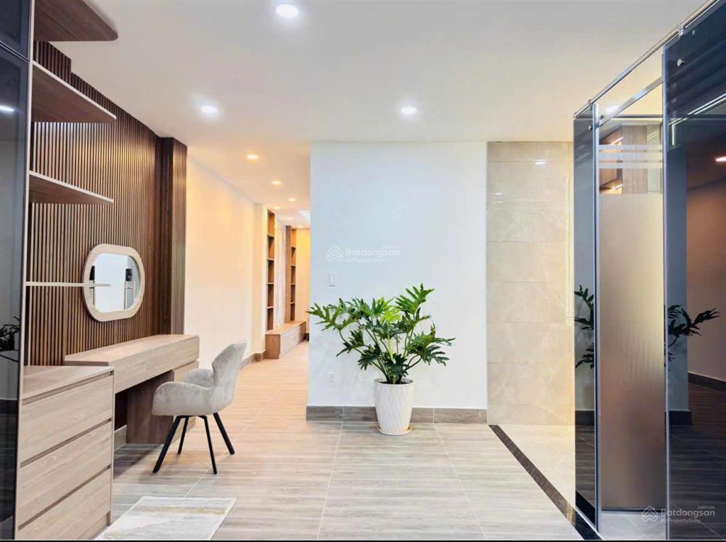 Chính chủ cần bán gấp căn nhà phố khu tđc phú mỹ dt 5x18m 90m2 nội thât hoàn thiện giá 13 tỷ