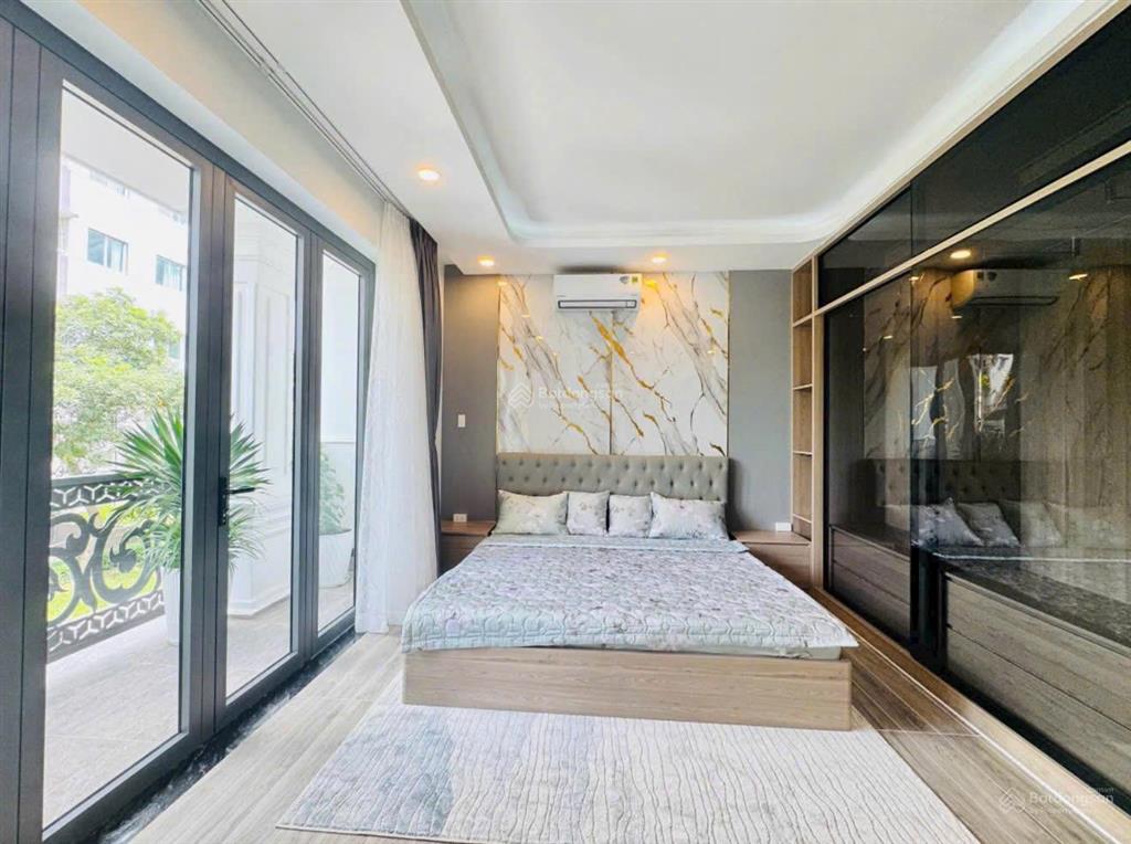 Chính chủ cần bán gấp căn nhà phố khu tđc phú mỹ dt 5x18m 90m2 nội thât hoàn thiện giá 13 tỷ