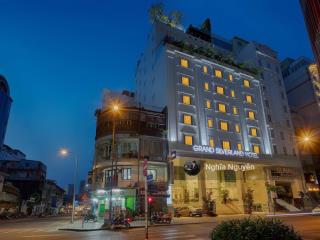 57 tỷ! bán gấp nhà hiếm trần khắc chân  quận 1 (12x22m kvxd 1 hầm 7 tầng)