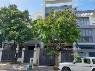 Biệt thự duy nhất sót lại mt mỹ giang 1a  phú mỹ hưng! dt 7x18m 3 tầng chào bán chỉ 43 tỷ