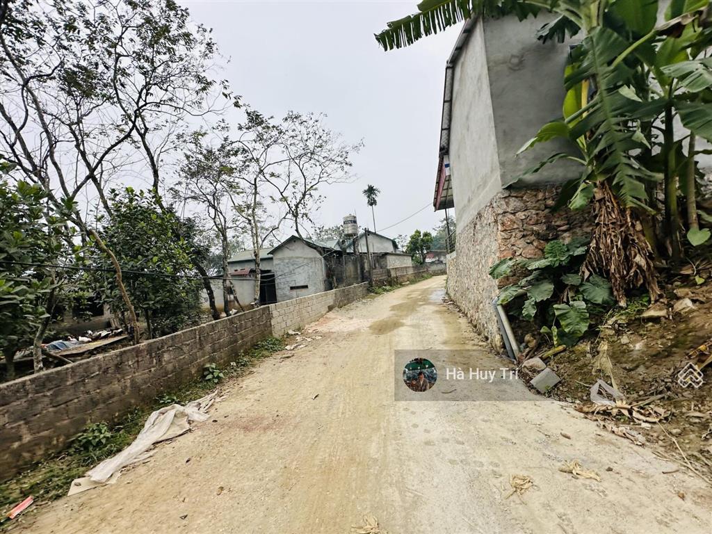 450m2  mt1 1m  cách quy hoạch vđ5 có 100m  giá chỉ 1,8 tỷ