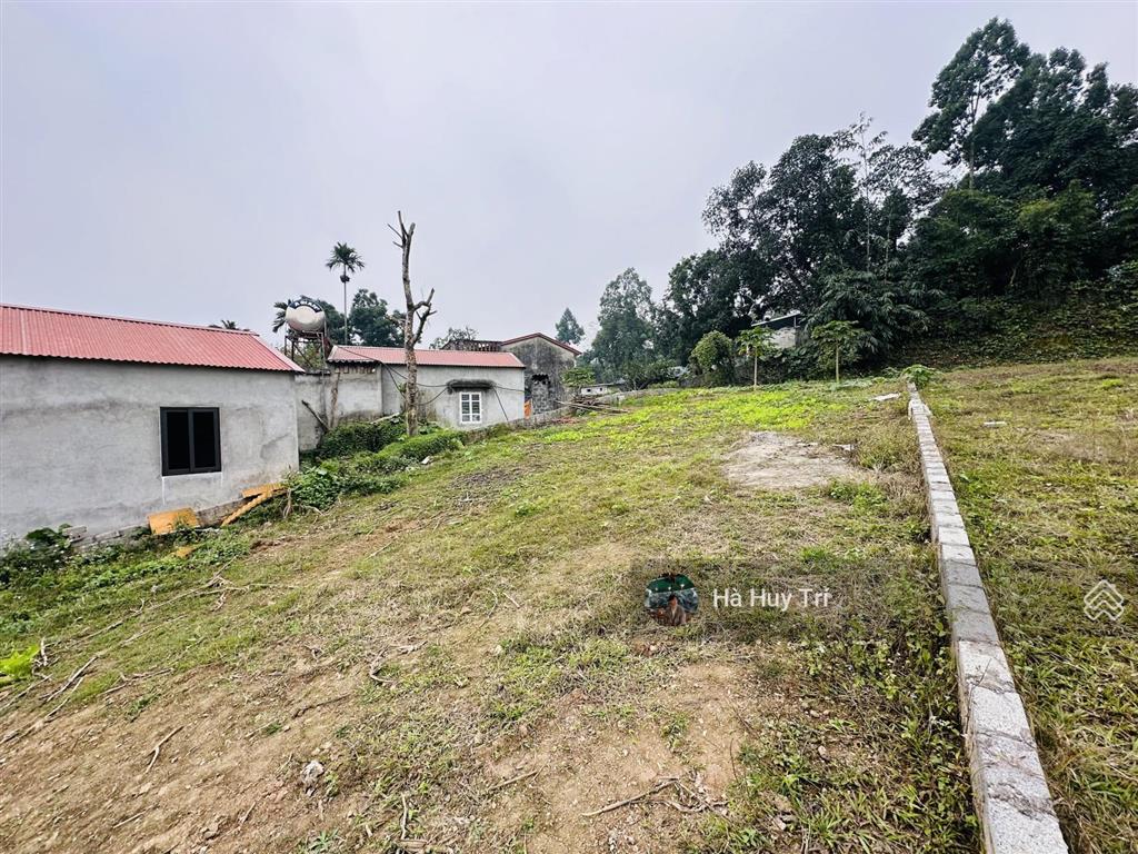 450m2  mt1 1m  cách quy hoạch vđ5 có 100m  giá chỉ 1,8 tỷ