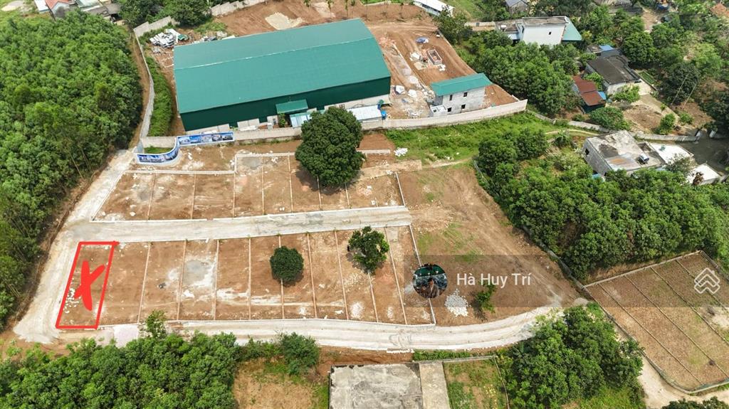 Lô góc  80m2 full thổ cư  mt5m  cách đường liên xã 300m  giá chỉ hơn 300tr