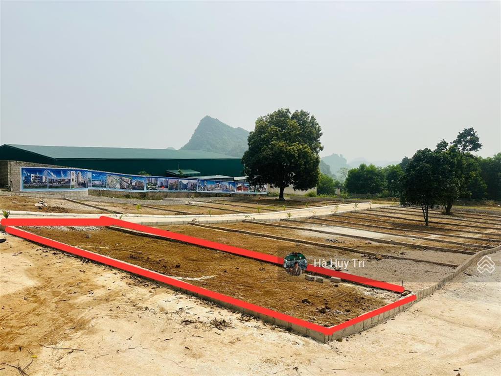 Lô góc  80m2 full thổ cư  mt5m  cách đường liên xã 300m  giá chỉ hơn 300tr