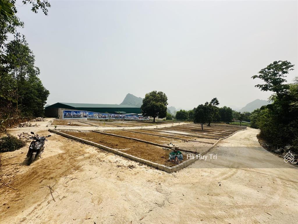 Lô góc  80m2 full thổ cư  mt5m  cách đường liên xã 300m  giá chỉ hơn 300tr