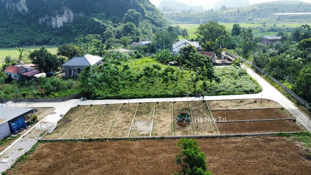 380tr  85m2 full thổ cư  mt4,5m  cách trục liên xã 1km  sổ công chứng