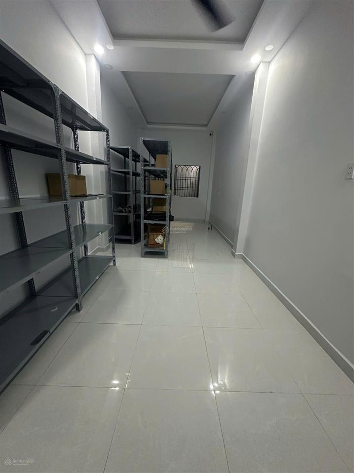 Cho thuê nhà mặt phố hậu giang, 28 triệu, 63 m2, 5pn, 4wc, hot