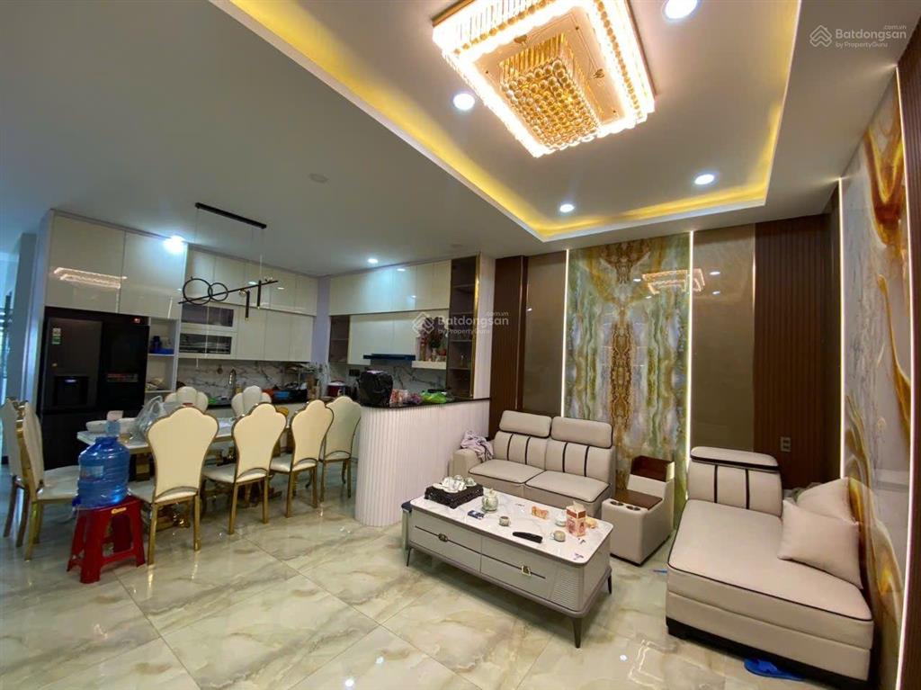 Cho thuê tòa nhà 48 triệu mặt tiền nguyễn đình chiểu 122m2 ngang 5.5m gần ngã tư đèn xanh sầm uất