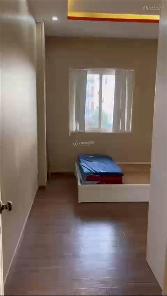 Bán căn góc chỉ 2 tỷ 7 chung cư hùng vương có thang máy 60 m2 sổ hồng lâu dài vay ngân hàng dễ dàng
