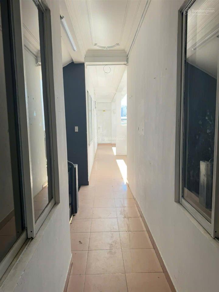 Cho thuê tòa nhà 79 tr // mặt tiền ba tháng hai 370m2 ngang 10m  kinh doanh đa ngành