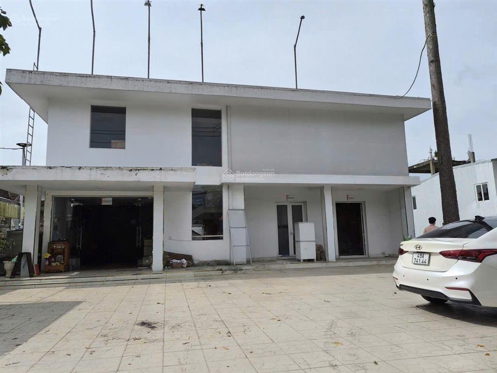 Mặt bằng 1000m2  55 triệu mặt tiền hùng vương kinh doanh đa ngành