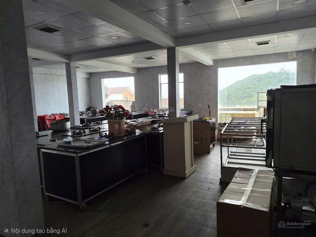 Mặt bằng 1000m2  55 triệu mặt tiền hùng vương kinh doanh đa ngành