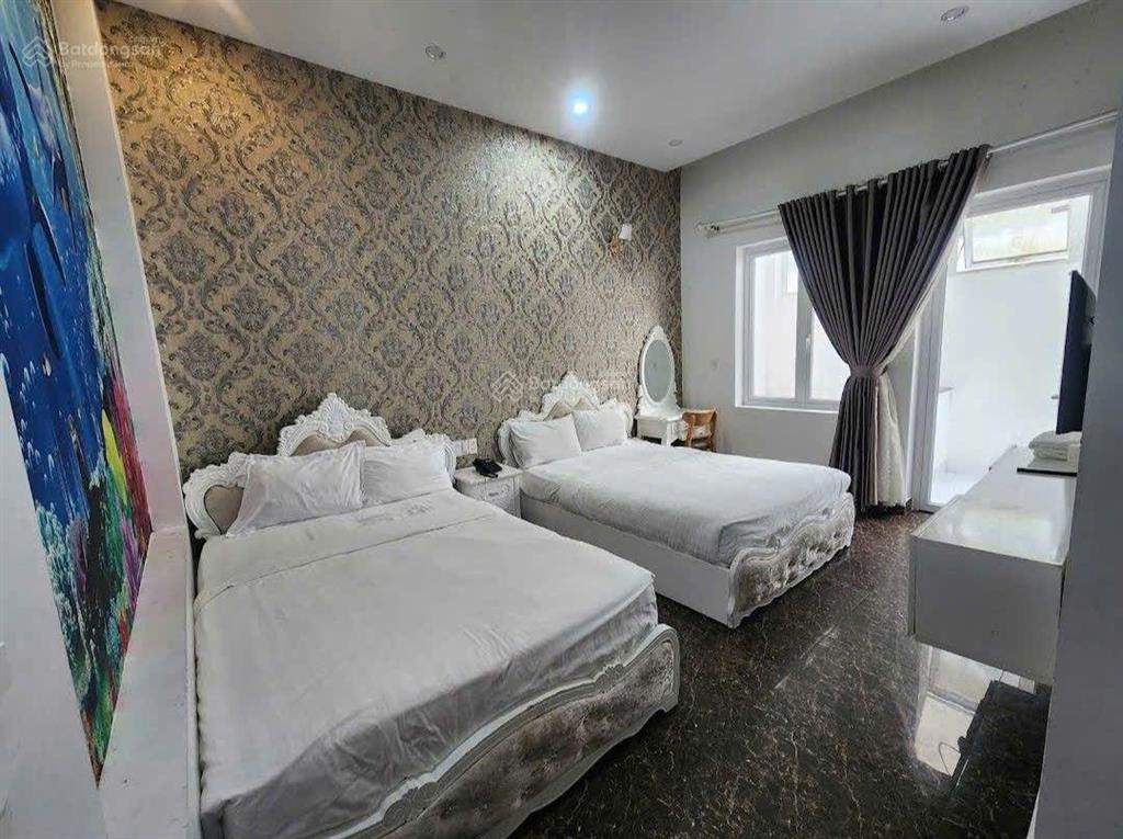 Cho thuê khách sạn 30 phòng khu hòa bình ngay chợ đà lạt 280 triệu