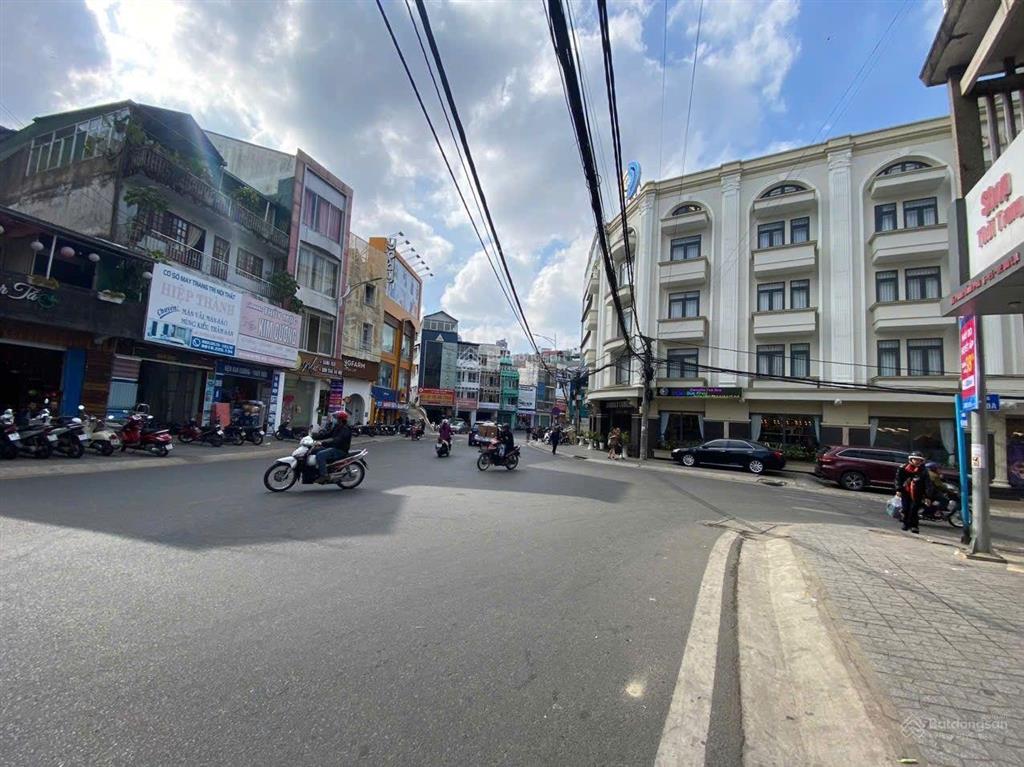 Cho thuê tòa nhà 5 tầng ngang 7m mặt tiền phan đình phùng, đà lạt, chỉ 70 triệu, con đường sầm uất