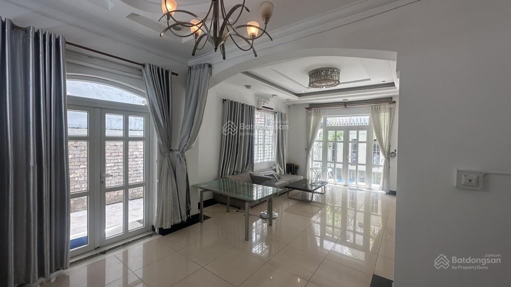 Biệt thự bình thạnh  hẻm xe hơi  hoàng hoa thám  217m2  giá 21.99 tỷ
