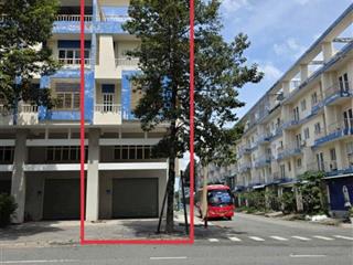 Cho thuê nhà 3 mặt tiền bùi thị xuân, tp mới