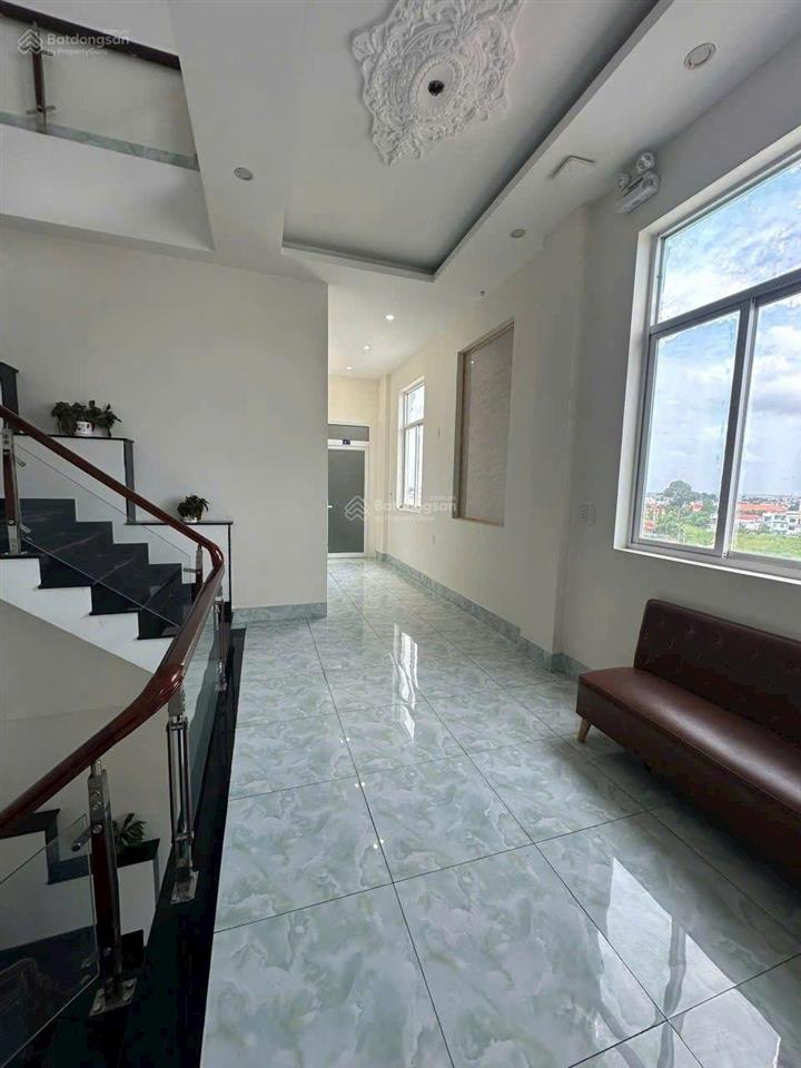 Tòa nhà 6 lầu mặt tiền phường phú lợi, tp hcm