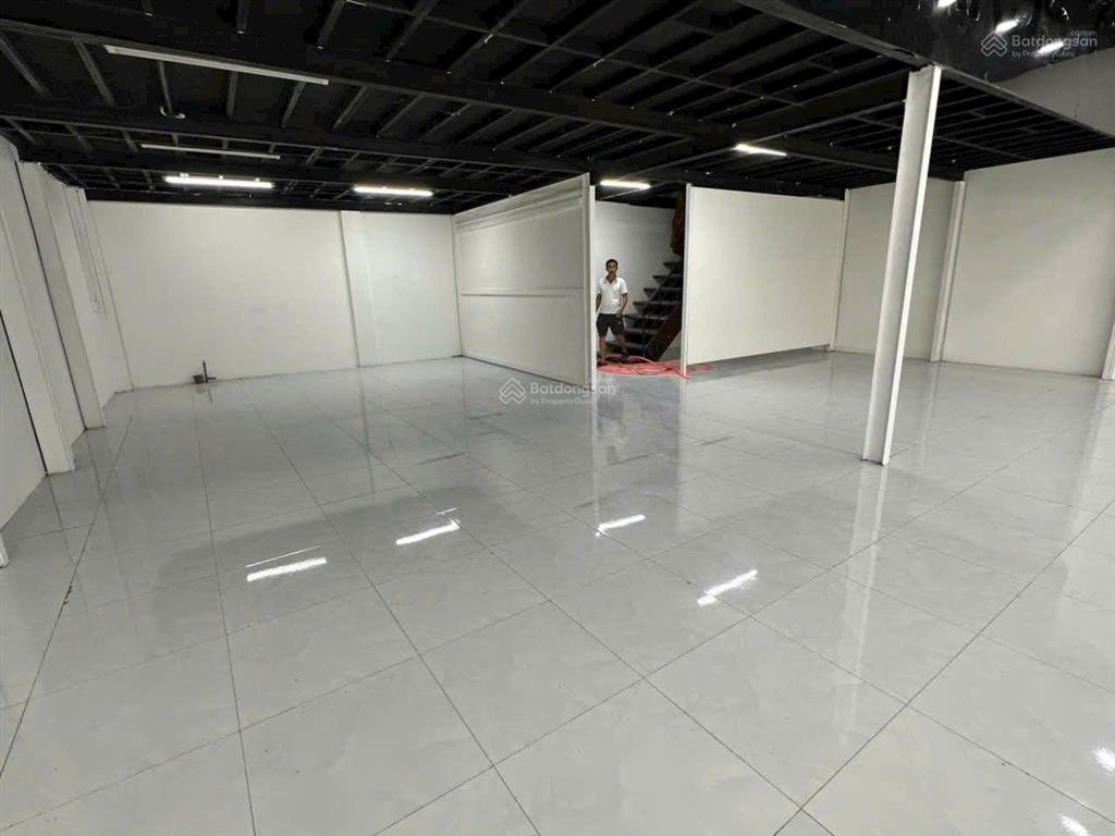 Mbkd mặt tiền phạm ngọc thạch, phường bình dương