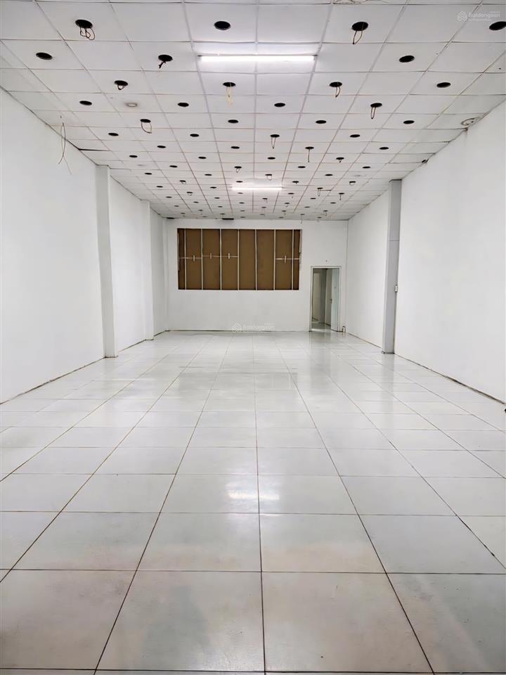 Mbkd mặt tiền đường phú lợi đối diện cổng chợ đầu mối hàng bông
